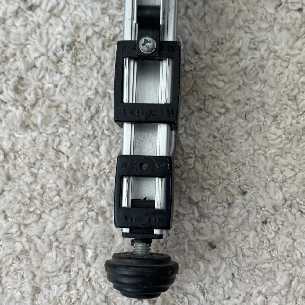 IIC Taiwan Tripod